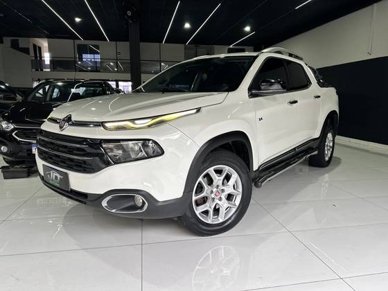 FIAT TORO 2.4 16V MULTIAIR FLEX VOLCANO AT9